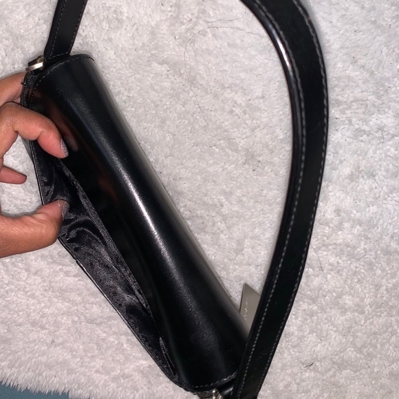 Kenneth Cole Reaction all Black Mini Bag with Keychain Y2K chic College gno cute - Picture 7 of 7